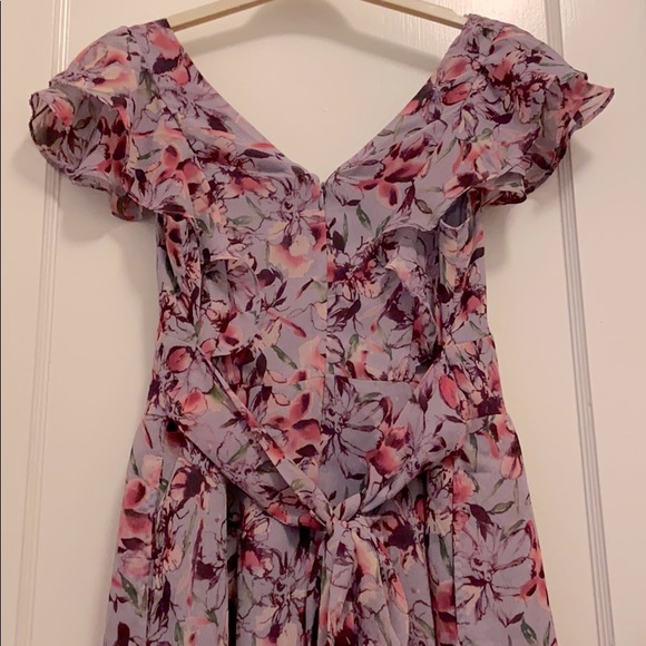 EXPRESS | Spring Flower Dress - Picture 2 of 4